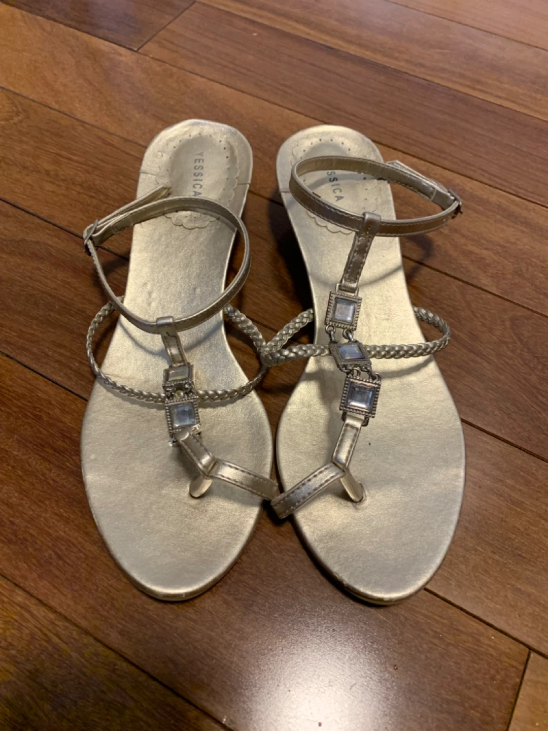 Jessica Simpson Women's Gilver Embellished Thong Sandals Size 37