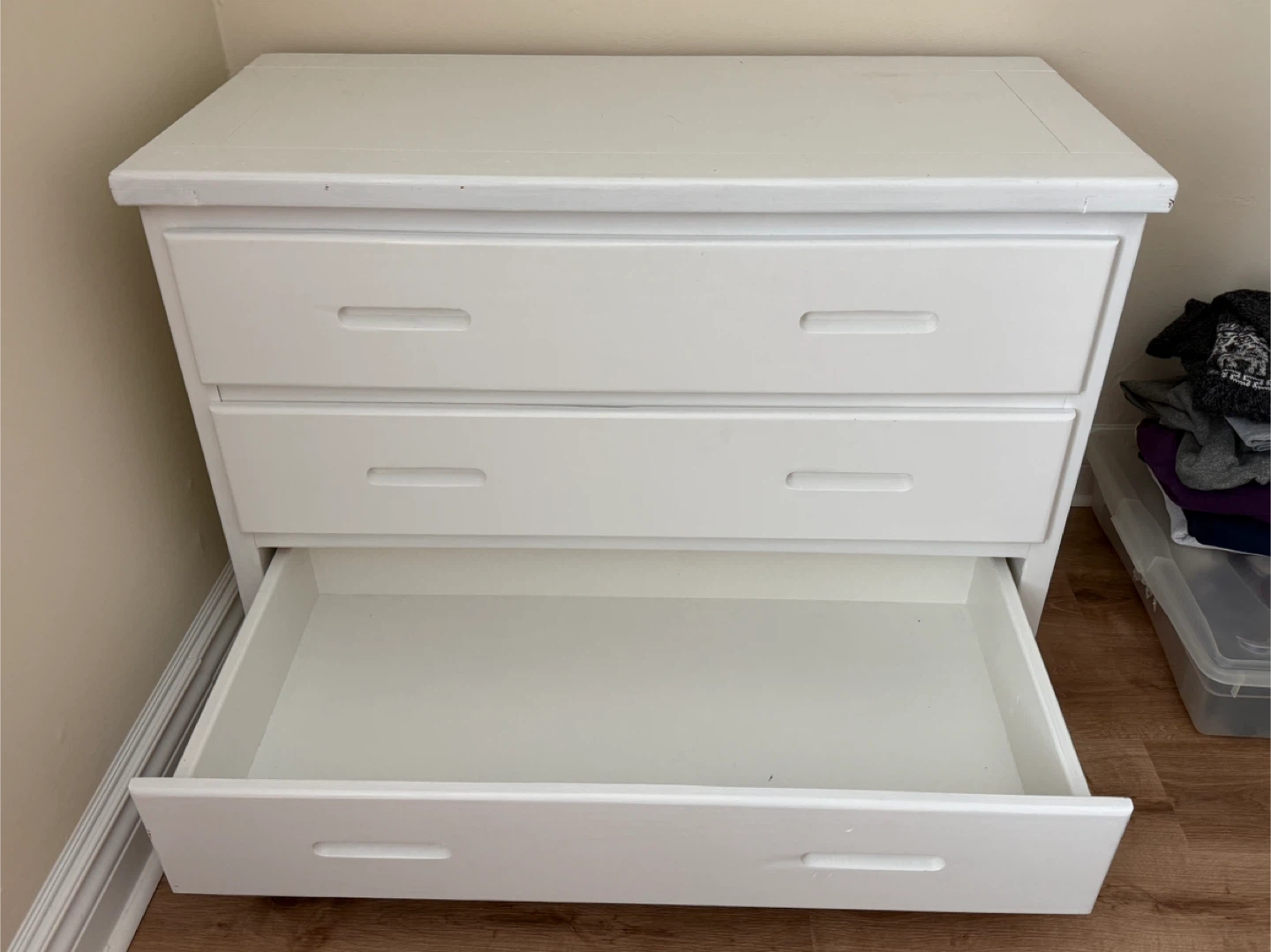 Wooden XL Twin 6pc bedroom set - photo 4