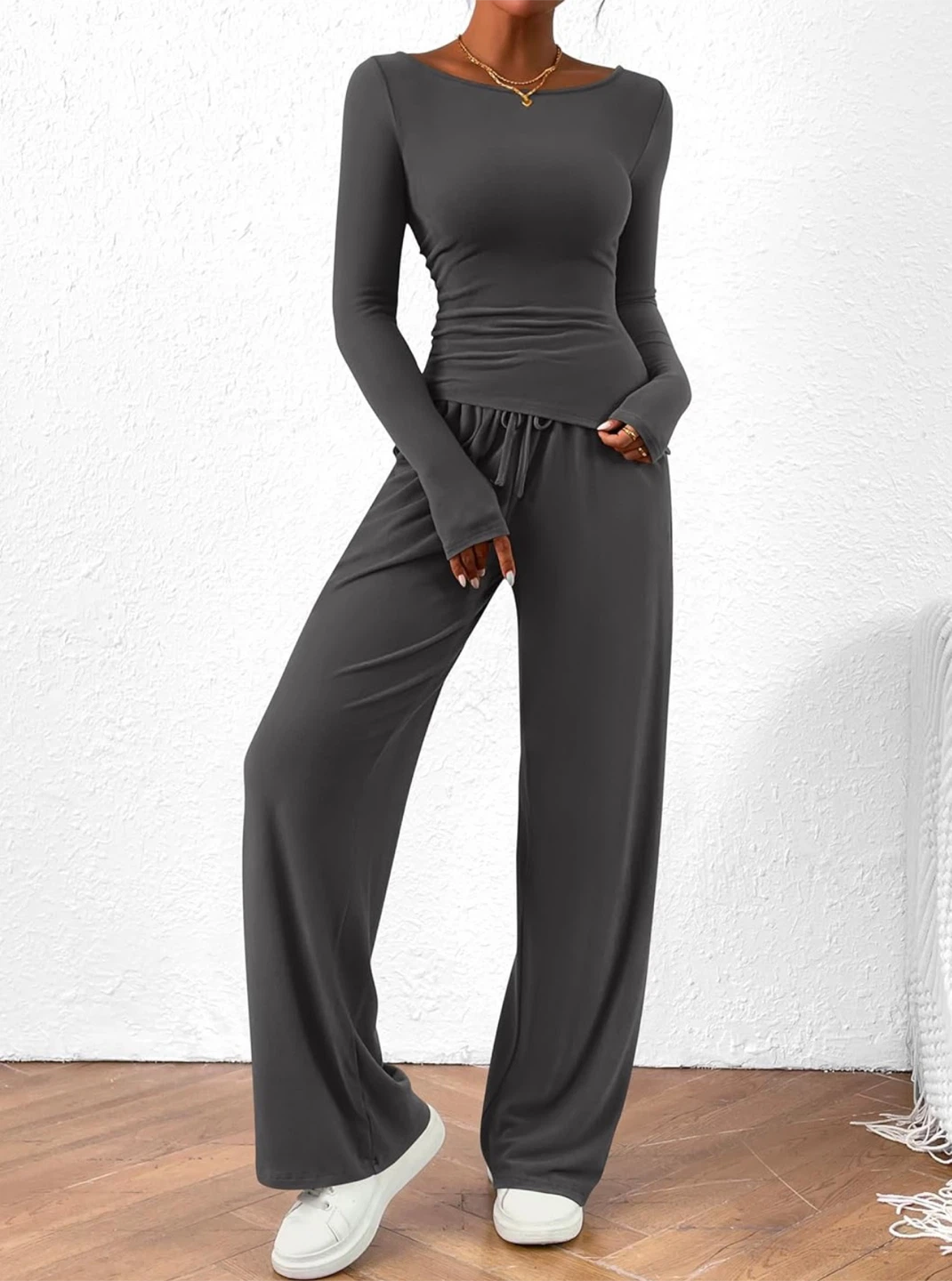 Brand New Two Piece Lounge Set (Medium)