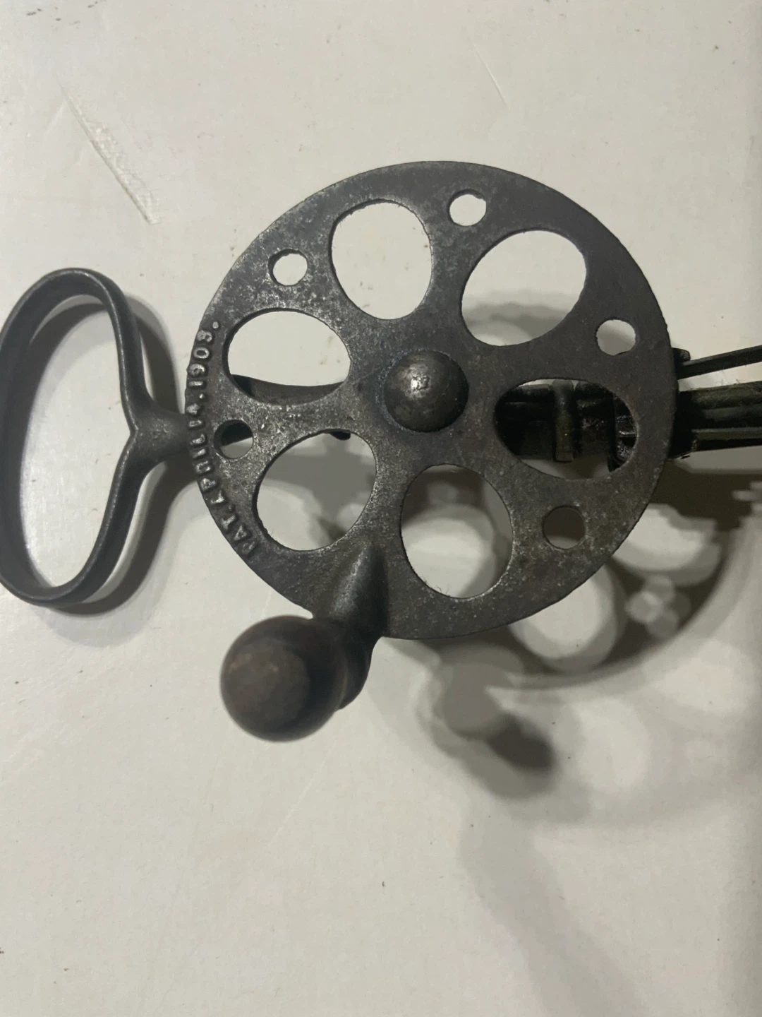 Vintage Hand Crank Egg Beater - photo 2