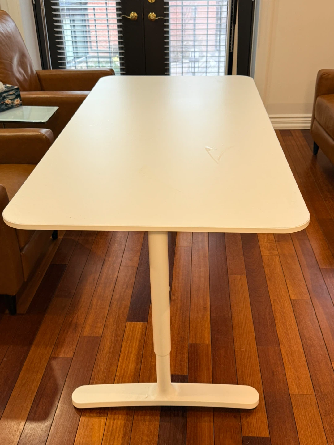 White adjustable standing desk - photo 4