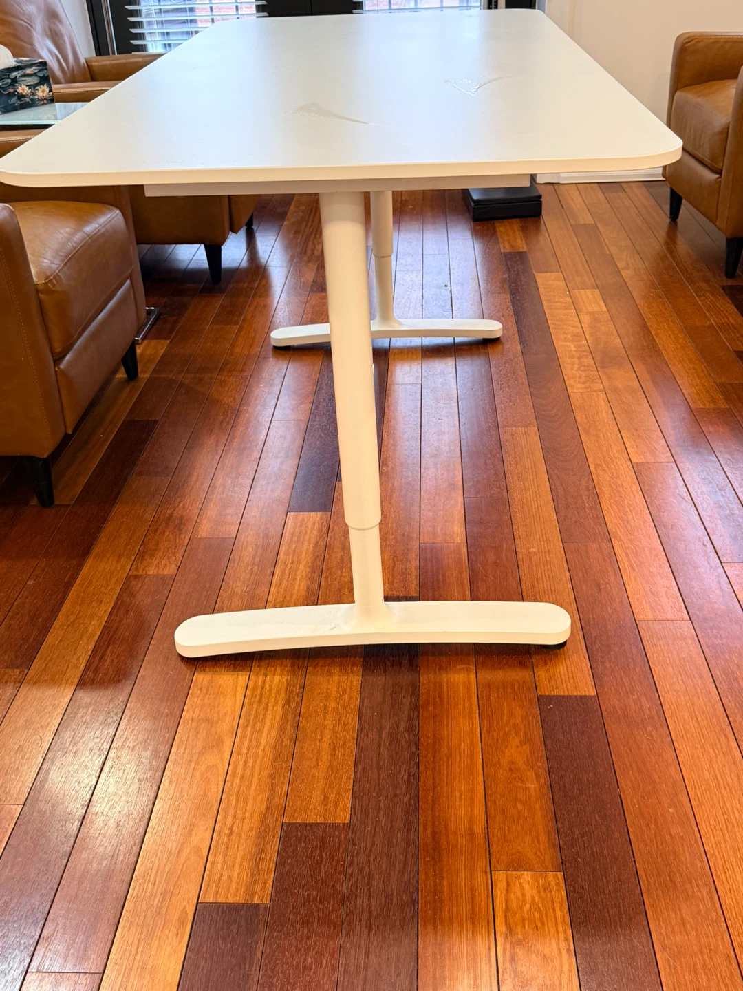 White adjustable standing desk - photo 5