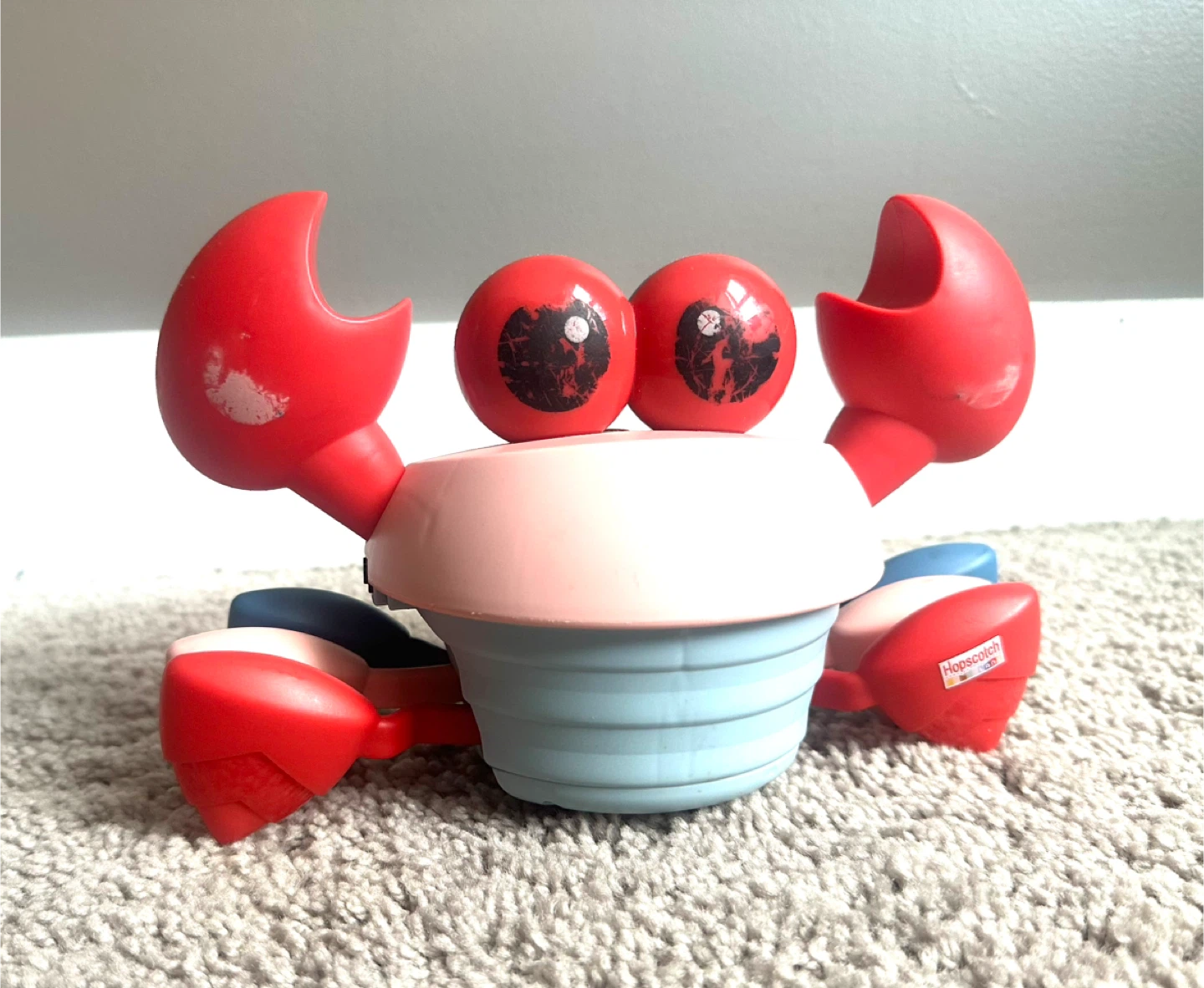 "Walkies" Crab Toy