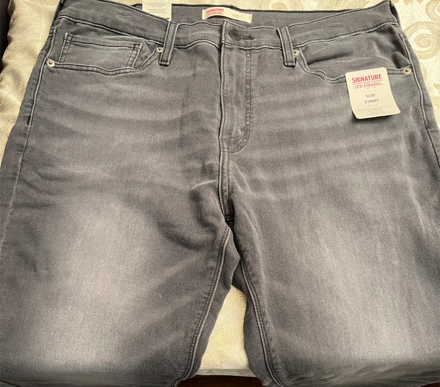 Levi Strauss Signature Slim Fit Jeans - Brand New