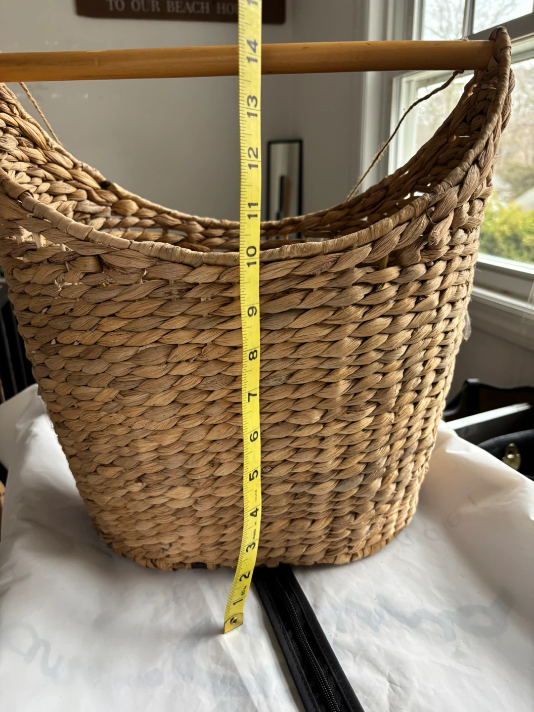 Woven Hyacinth Basket with Wooden Handle - photo 3