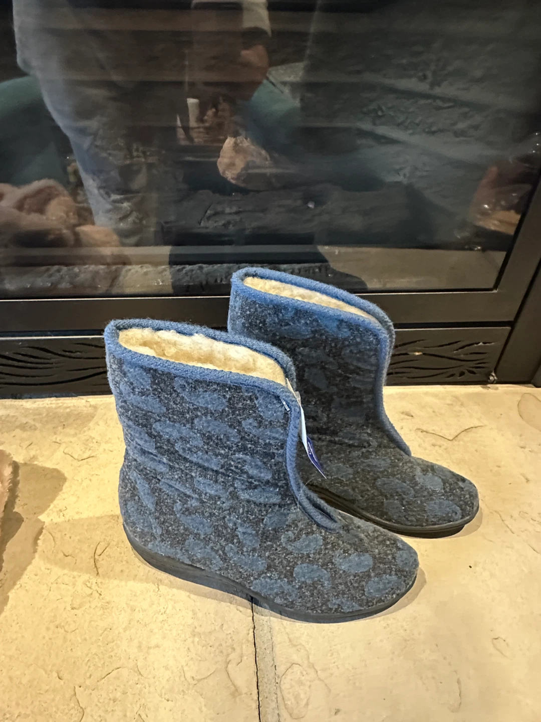 La Vague Natural Wool Slippers - Size 39 - photo 2