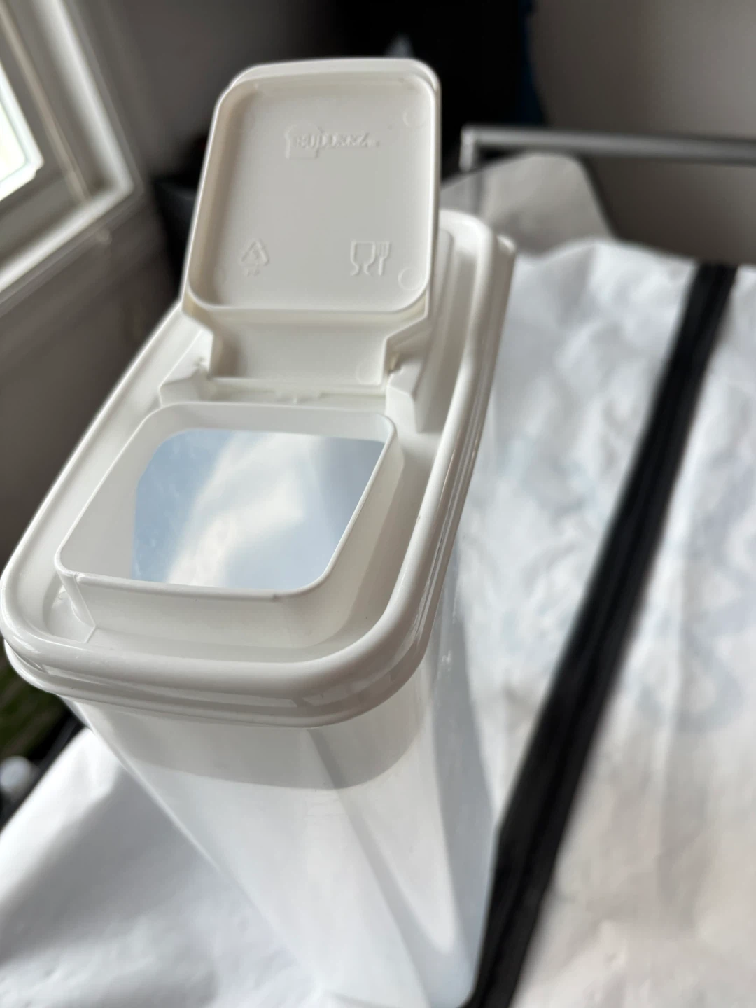 Clear Plastic Cereal Storage Container with White Lid