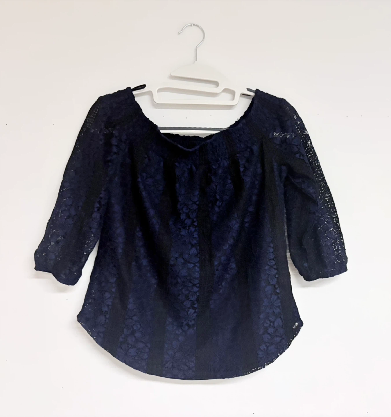 Dynamite off shoulder lace top !