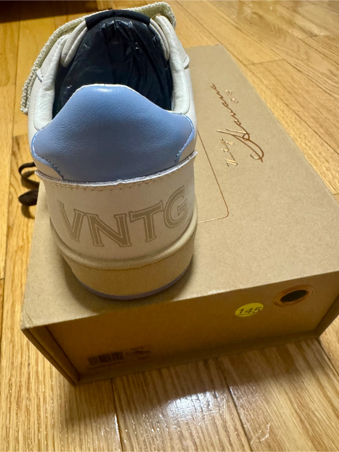 Vintage Havana Women's Sneakers - photo 3