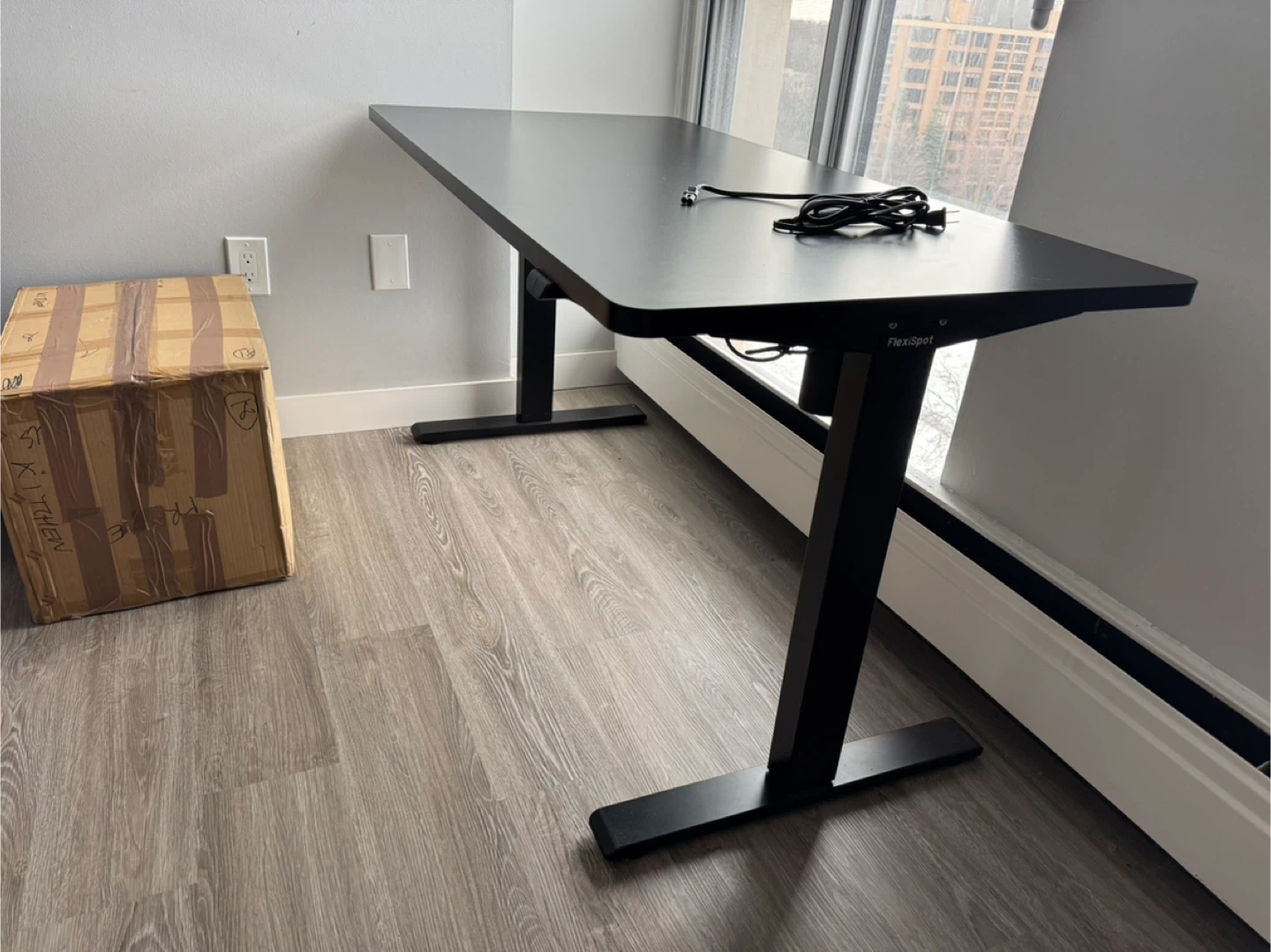 Flexispot Adjustable Height Desk