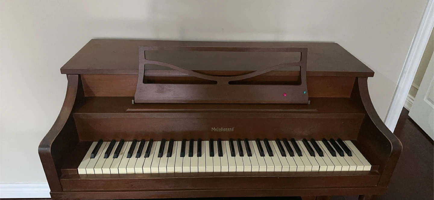 Melodigrand Upright Piano