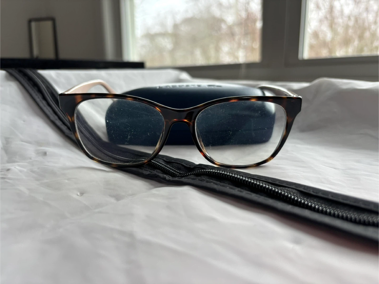 Lacoste Eyeglasses with Case - photo 2