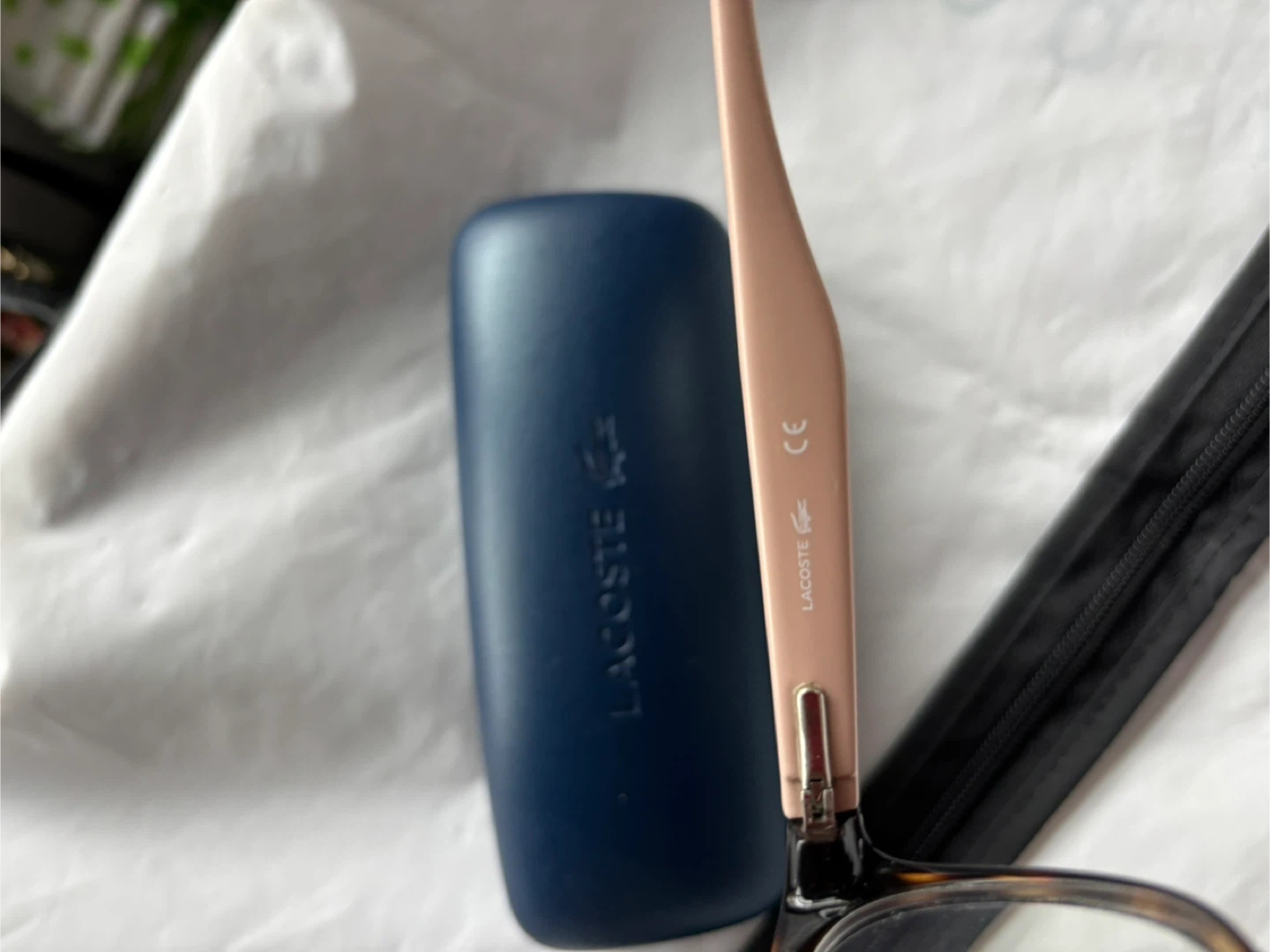 Lacoste Eyeglasses with Case - photo 3