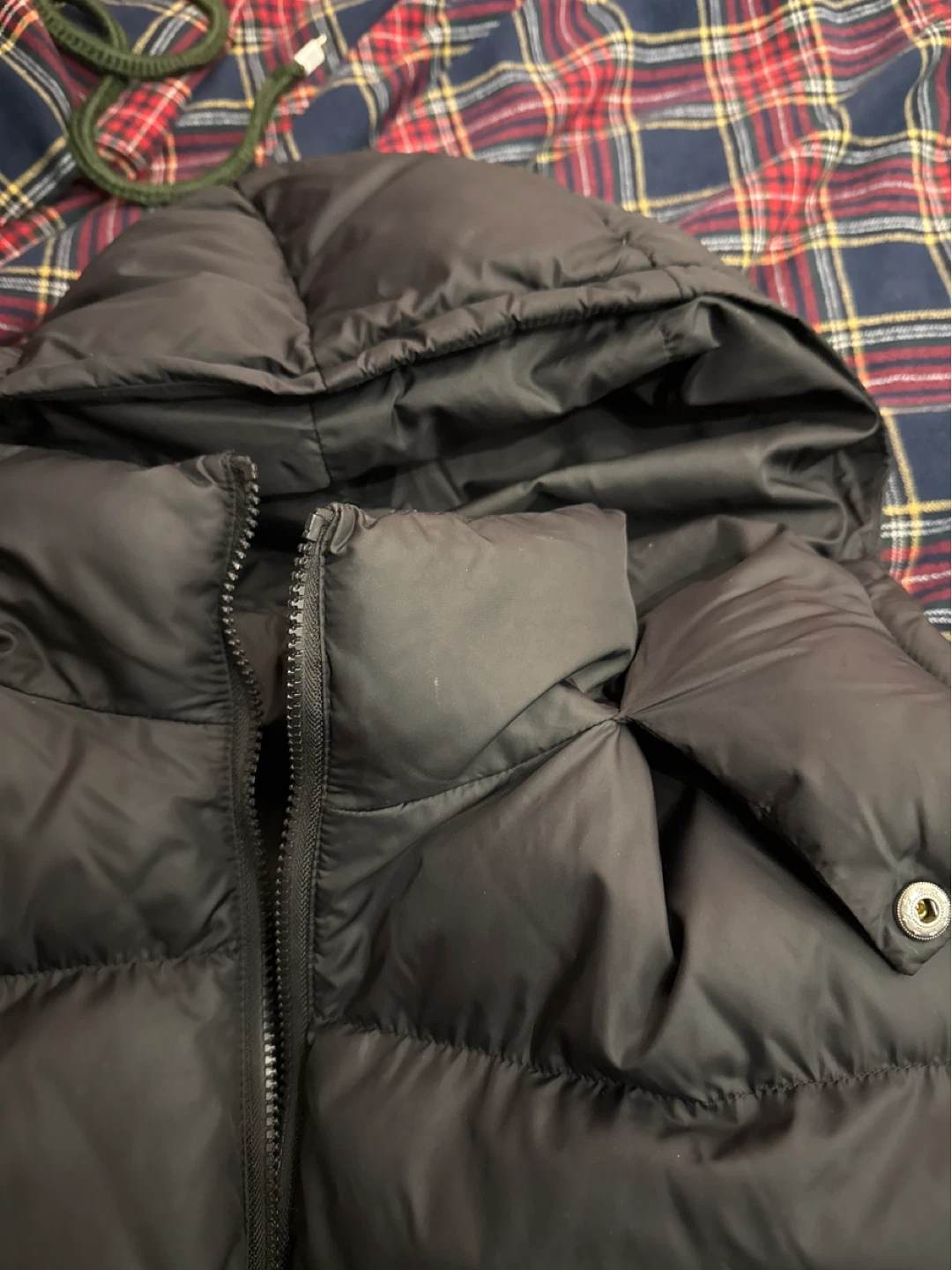 Black puffer w Hood - photo 2