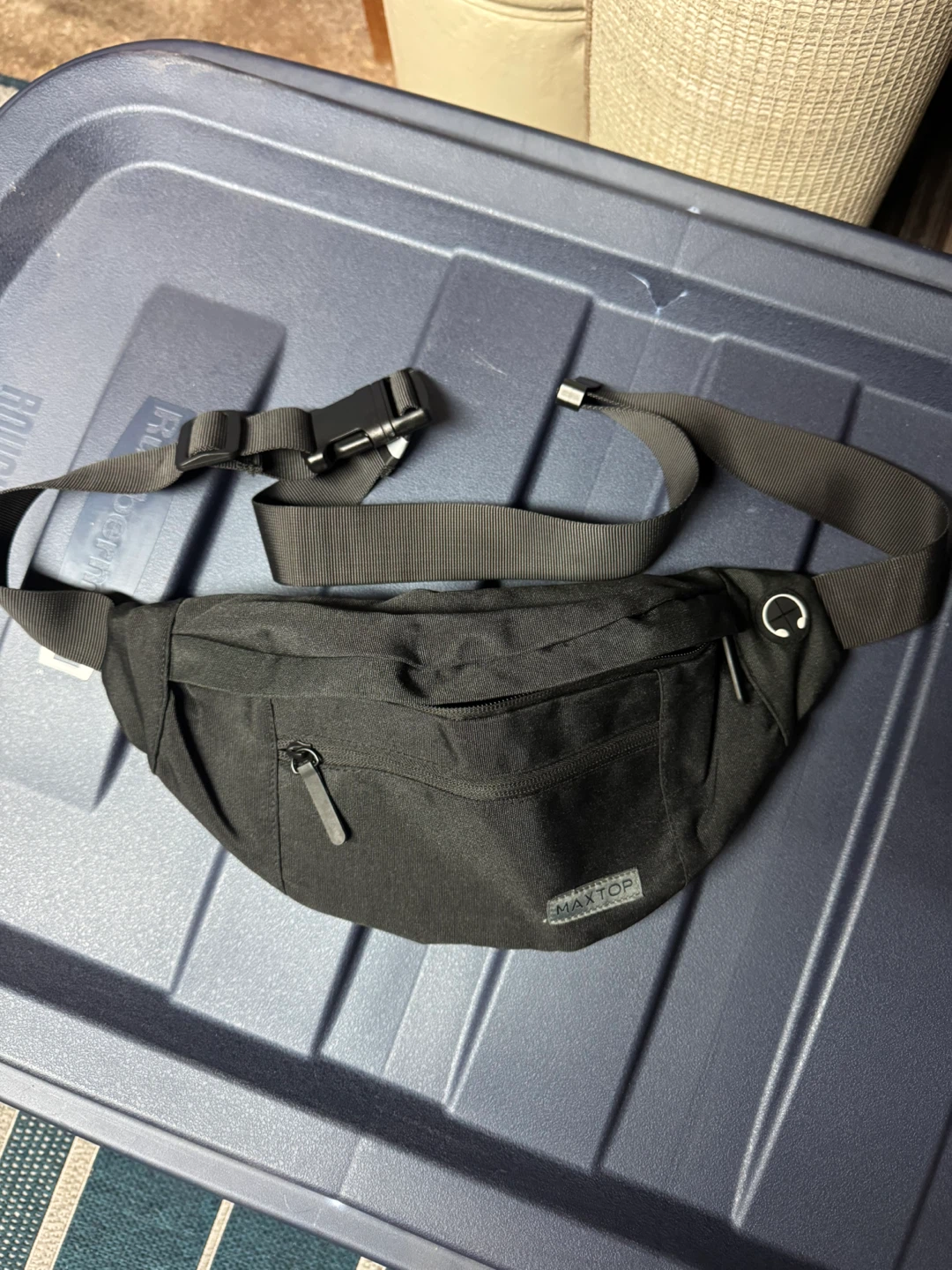 Crossbody bag