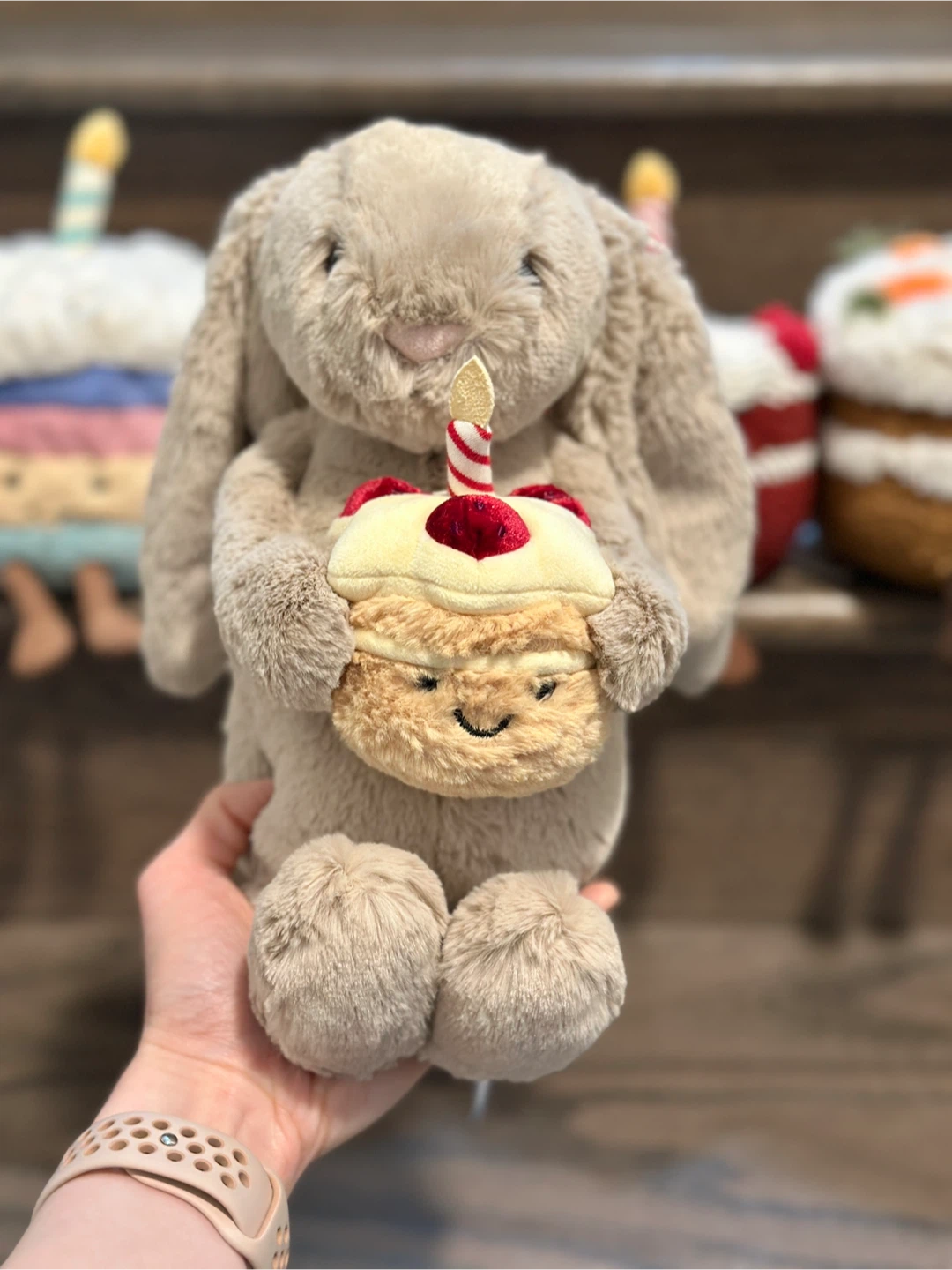 Rare Jellycat Birthday Bunny🐰🎂