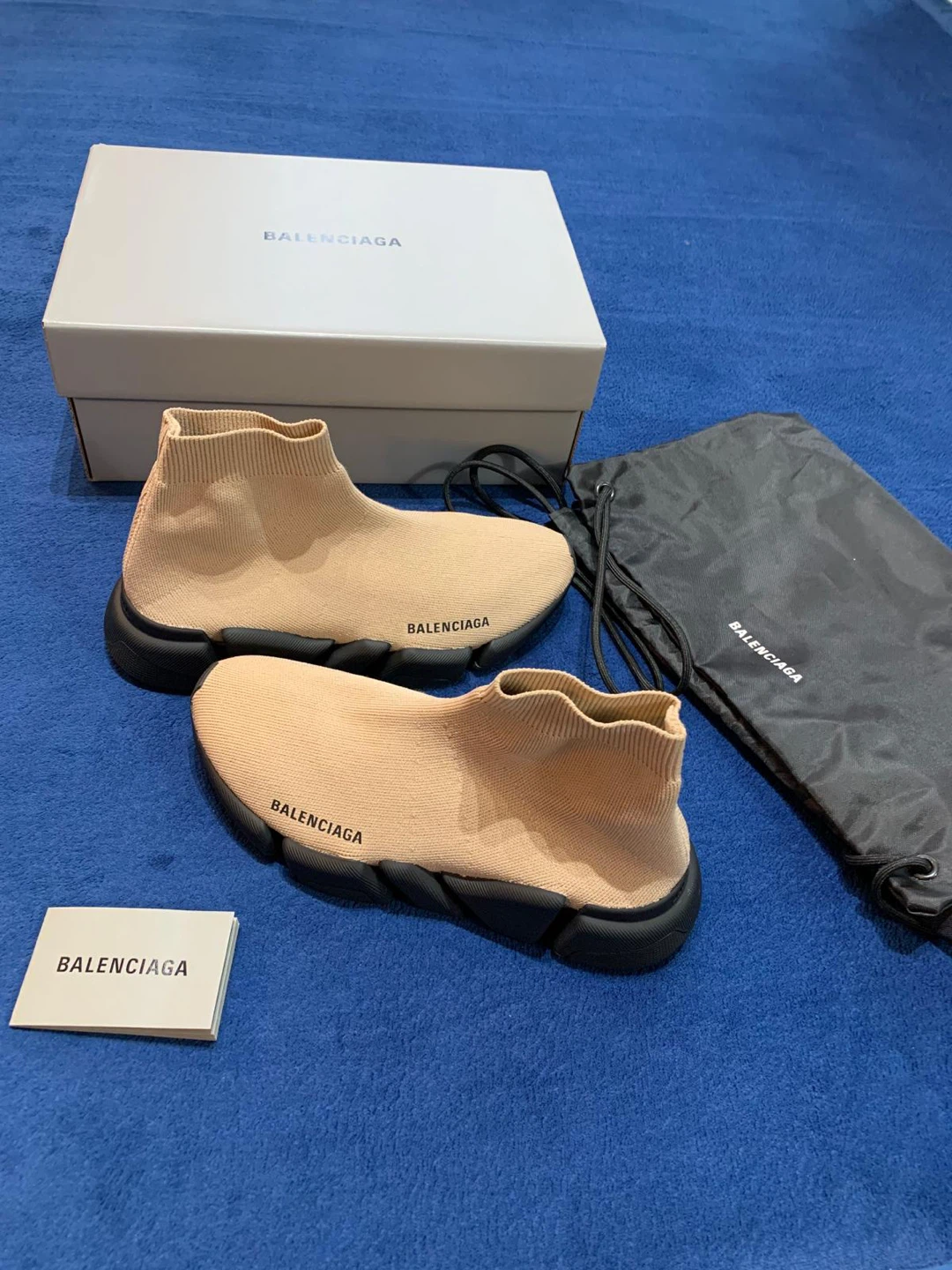Balenciaga Speed Trainer Sock Sneakers Beige Size 39US Unisex.