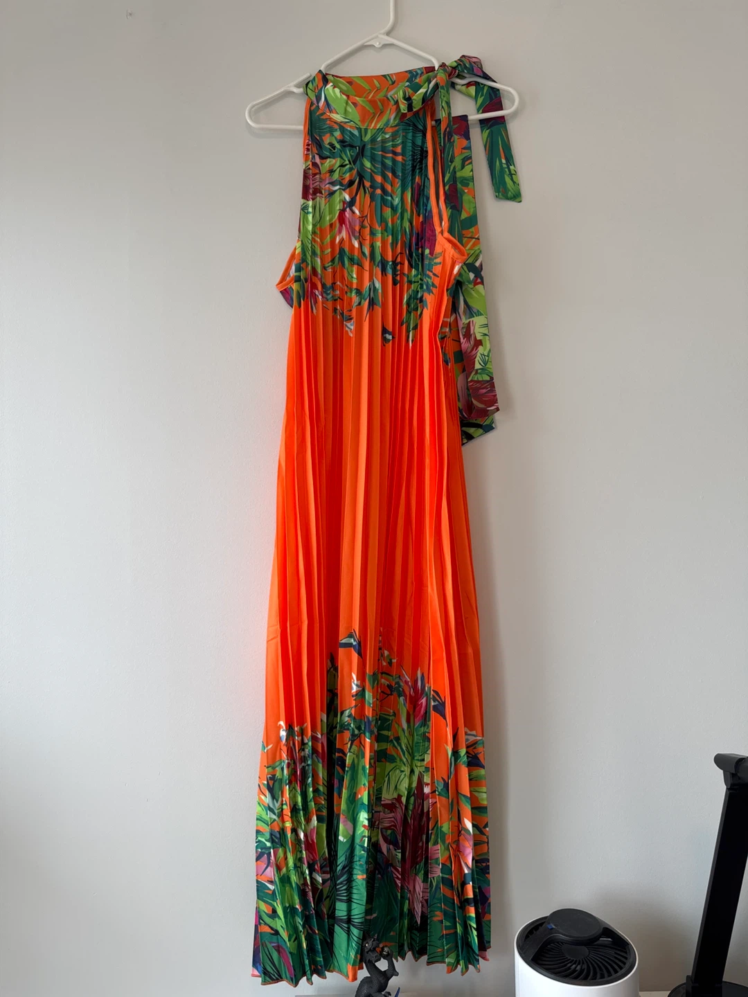 Pleated Halter Neck Maxi Dress - Tropical Print