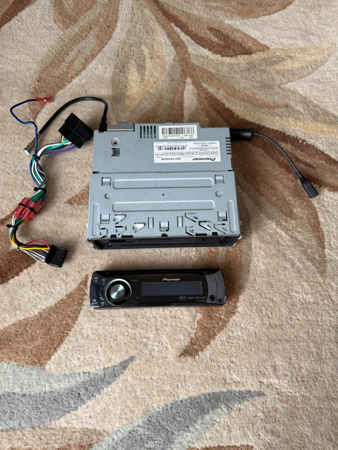 Pioneer DEH-P4100UB Car Stereo