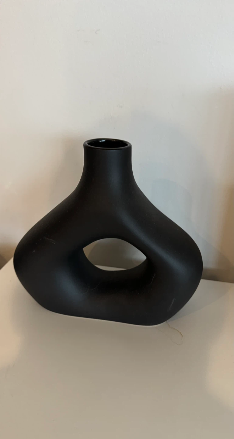 Black Modern Abstract Vase - photo 2