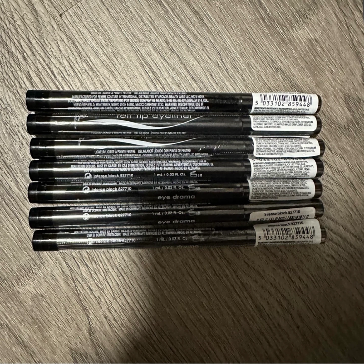 Femme Couture Eye Drama Felt Tip Intense Black Liner 1pc - photo 2