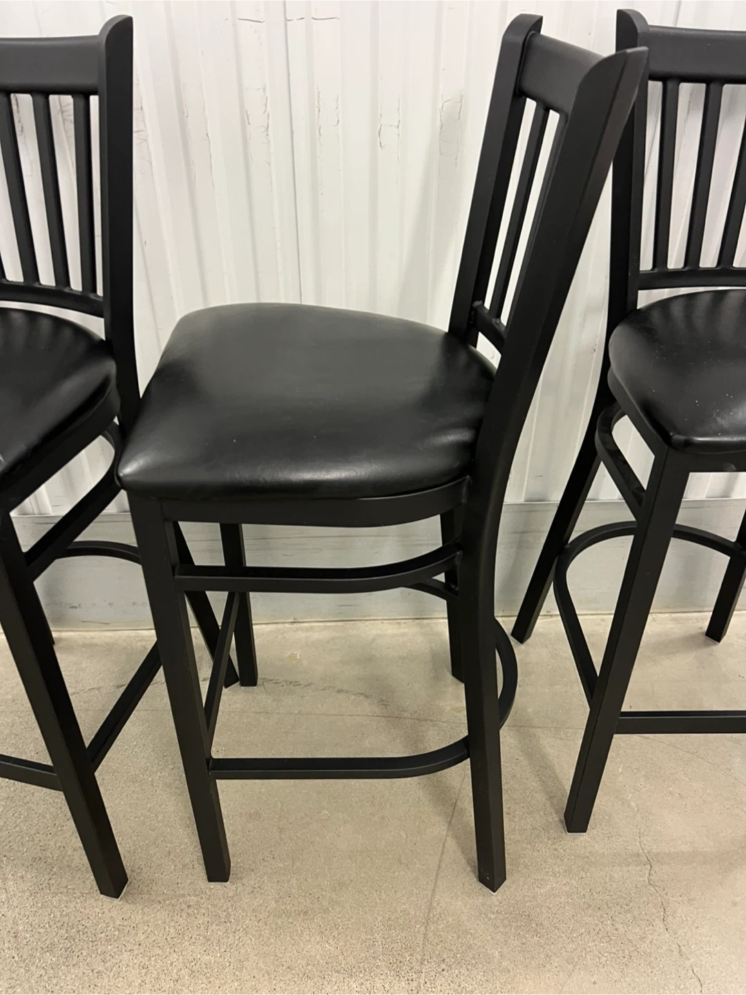 Set of 3 Black Bernick Metal Bar Stools - photo 5
