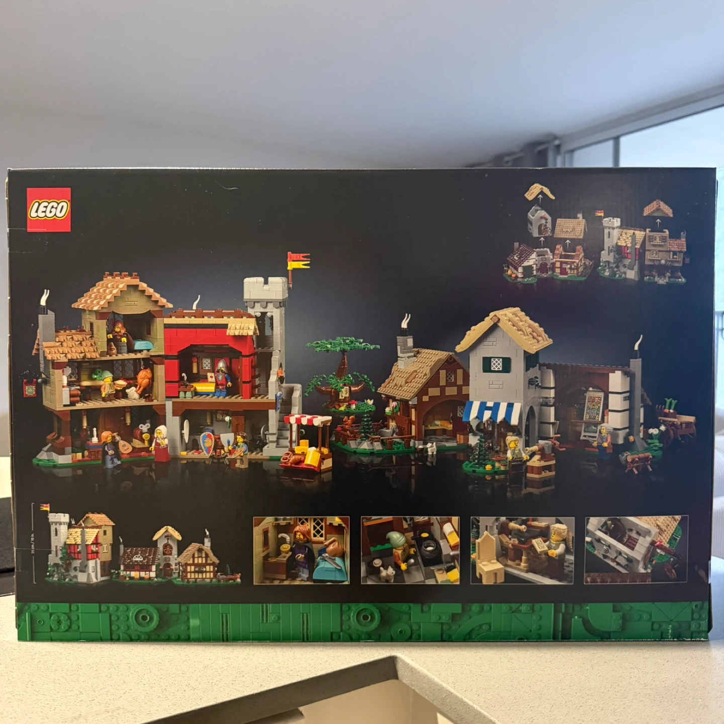 LEGO Icons Medieval Town Square Set 10332 - photo 2