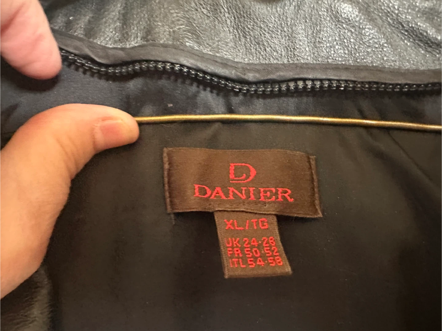 Danier Black Leather Jacket XL/TG - photo 3