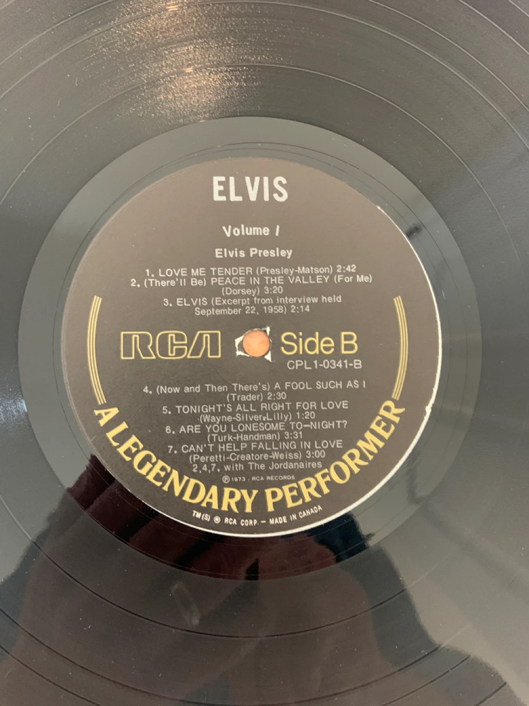 Elvis A Legendary Performer Vol 1 Vinyl LP Record - photo 3