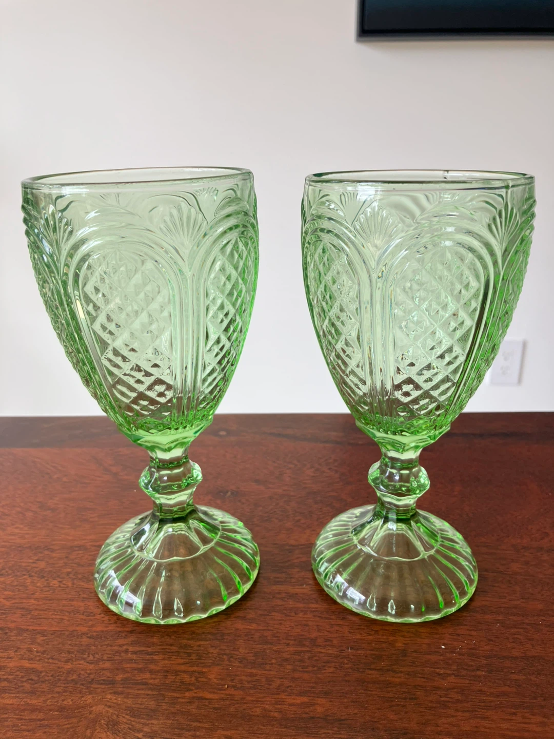Vintage Green Glass Goblets Set of 2 - photo 2