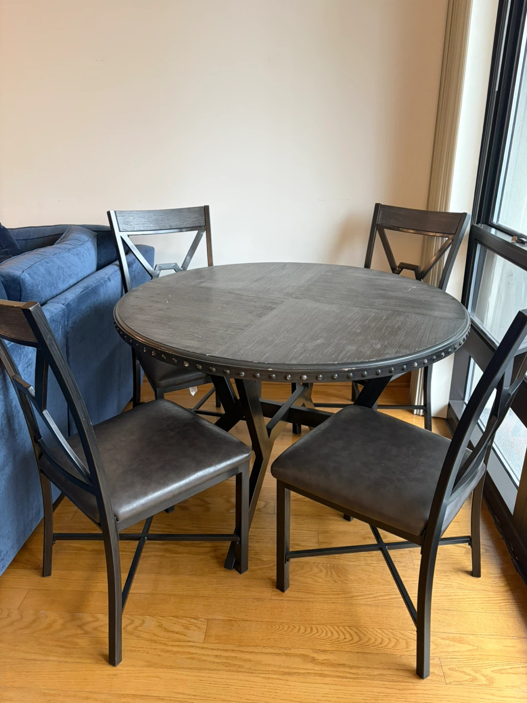 Round Dining Table Set with 4 Chairs