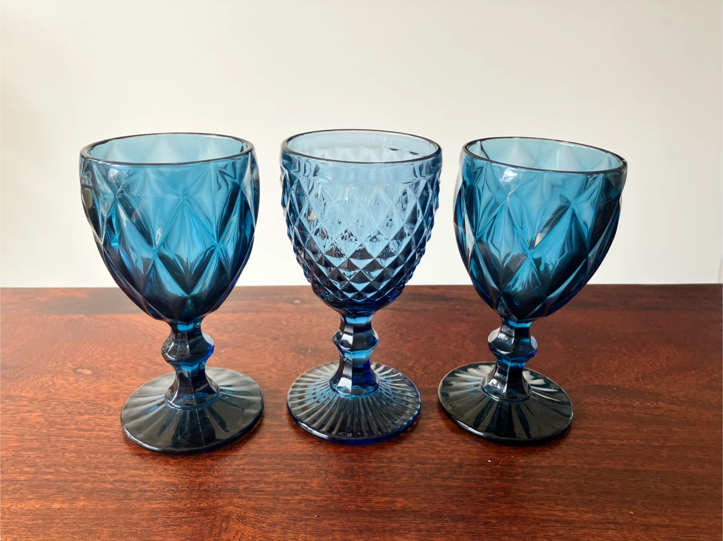 3 Blue Vintage Glass Goblets - photo 2
