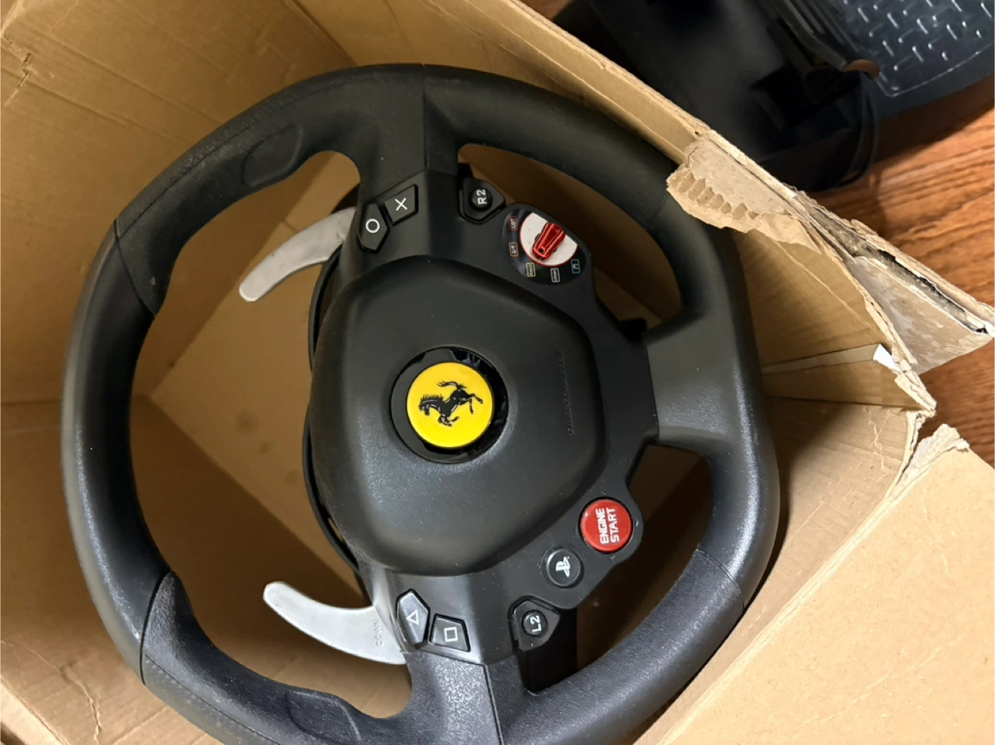 Thrustmaster T80 Ferrari 488 GTB Edition Racing Wheel & Pedals - photo 3