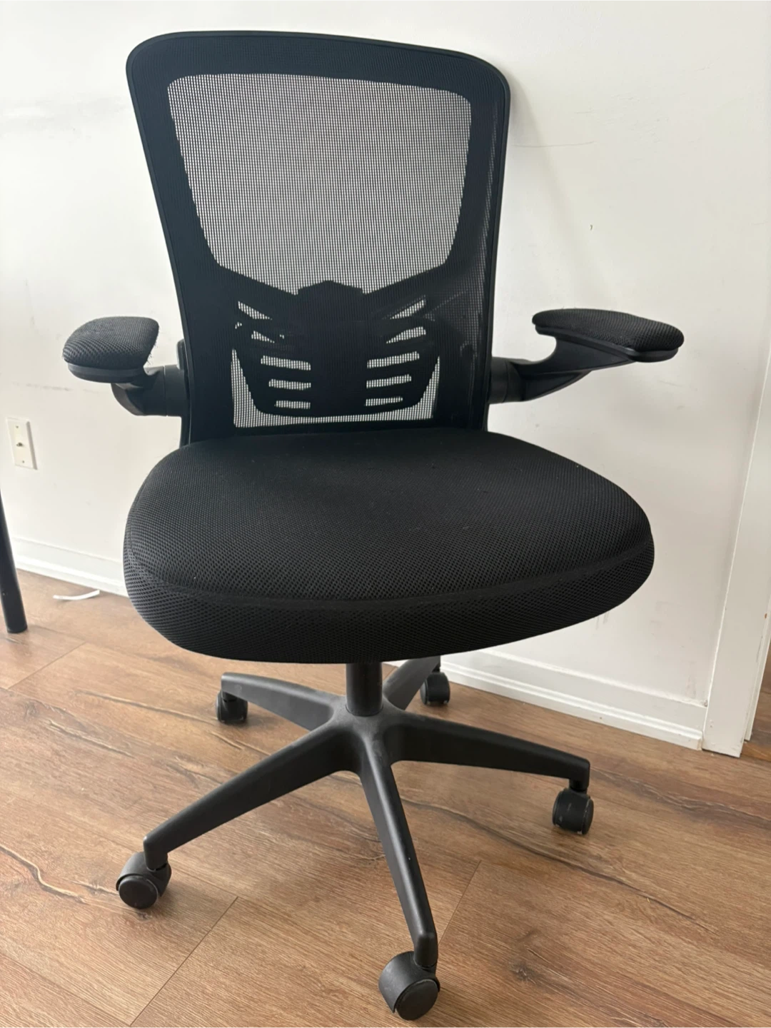 Ergonomic Office Chair and table