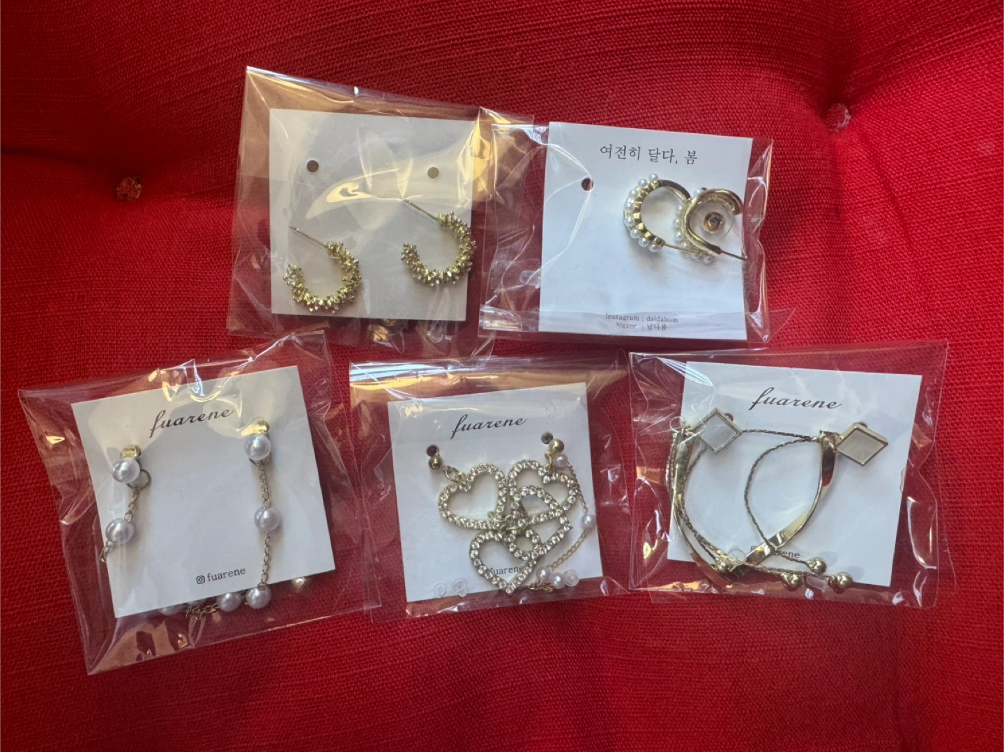 Gold Earrings ✨