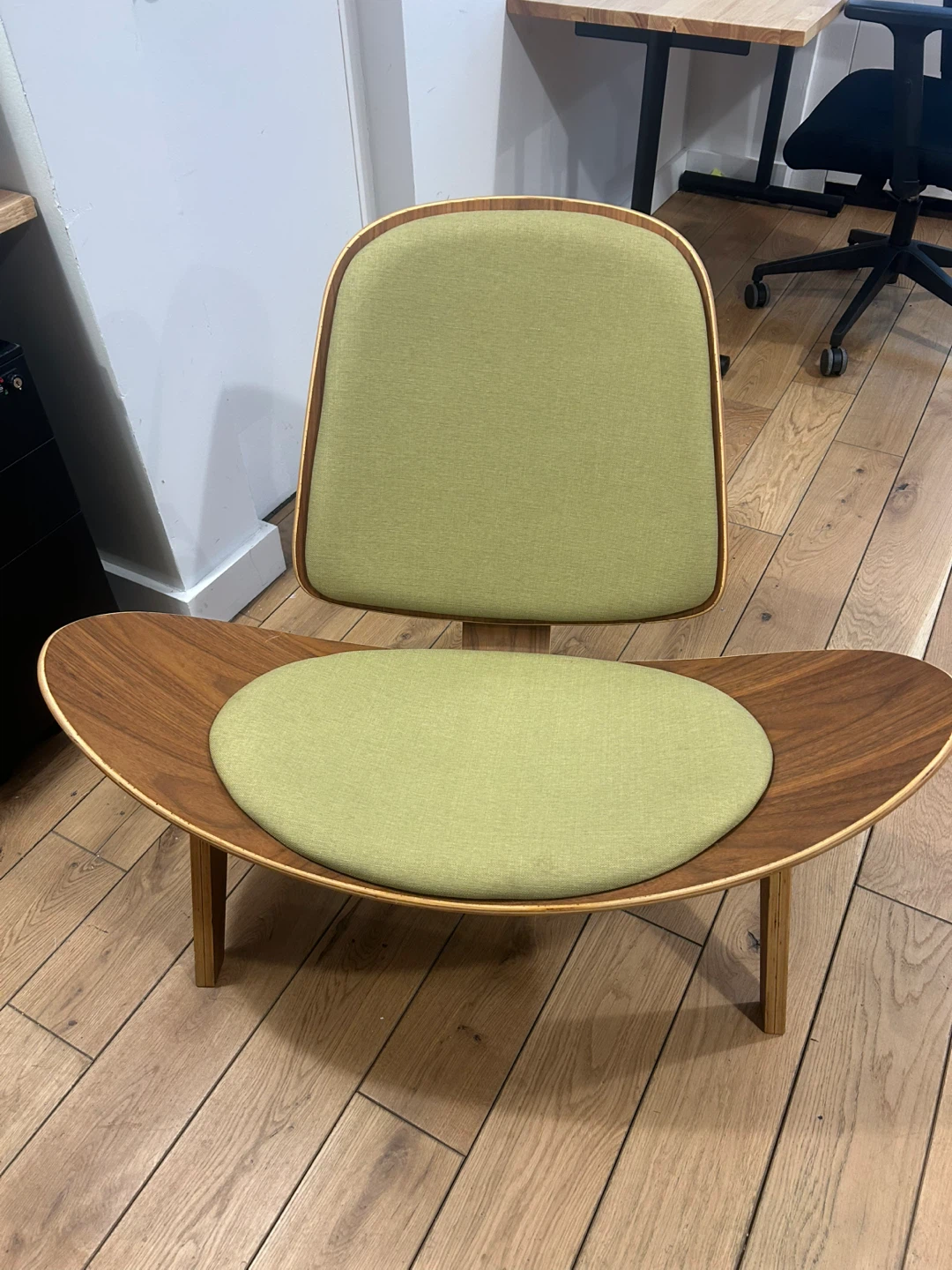 Hans J. Wegner Mid-Century Style - Walnut and Green Upholstery