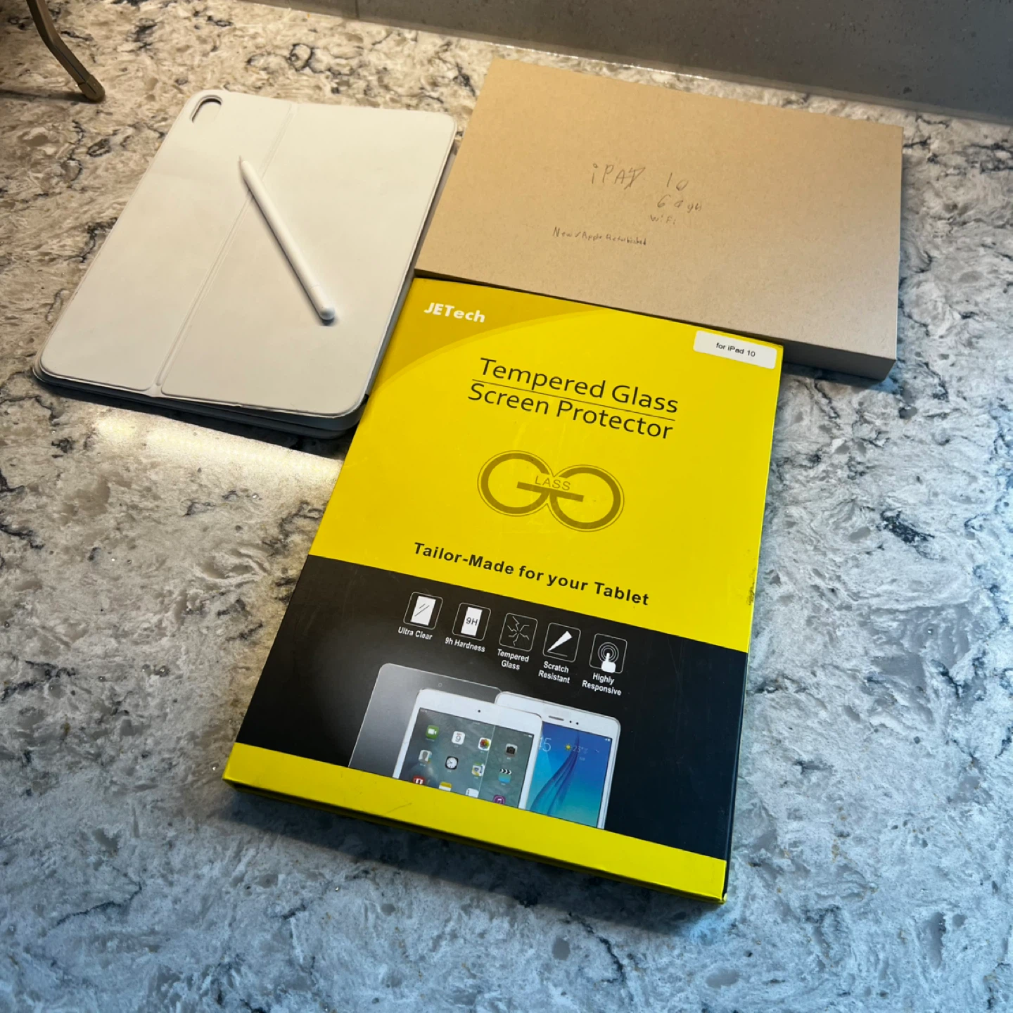iPad 10 Sealed with Keyboard, Apple Pencil and Screen protector - photo 3