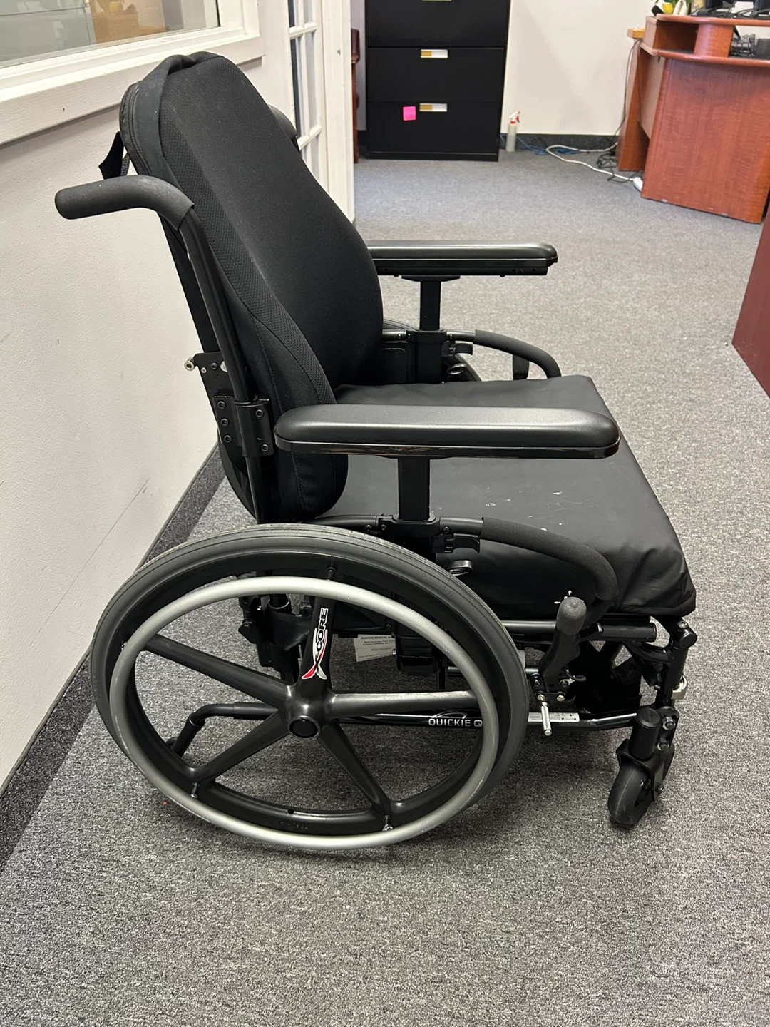 HME Quickie Gxi Wheelchair - photo 2