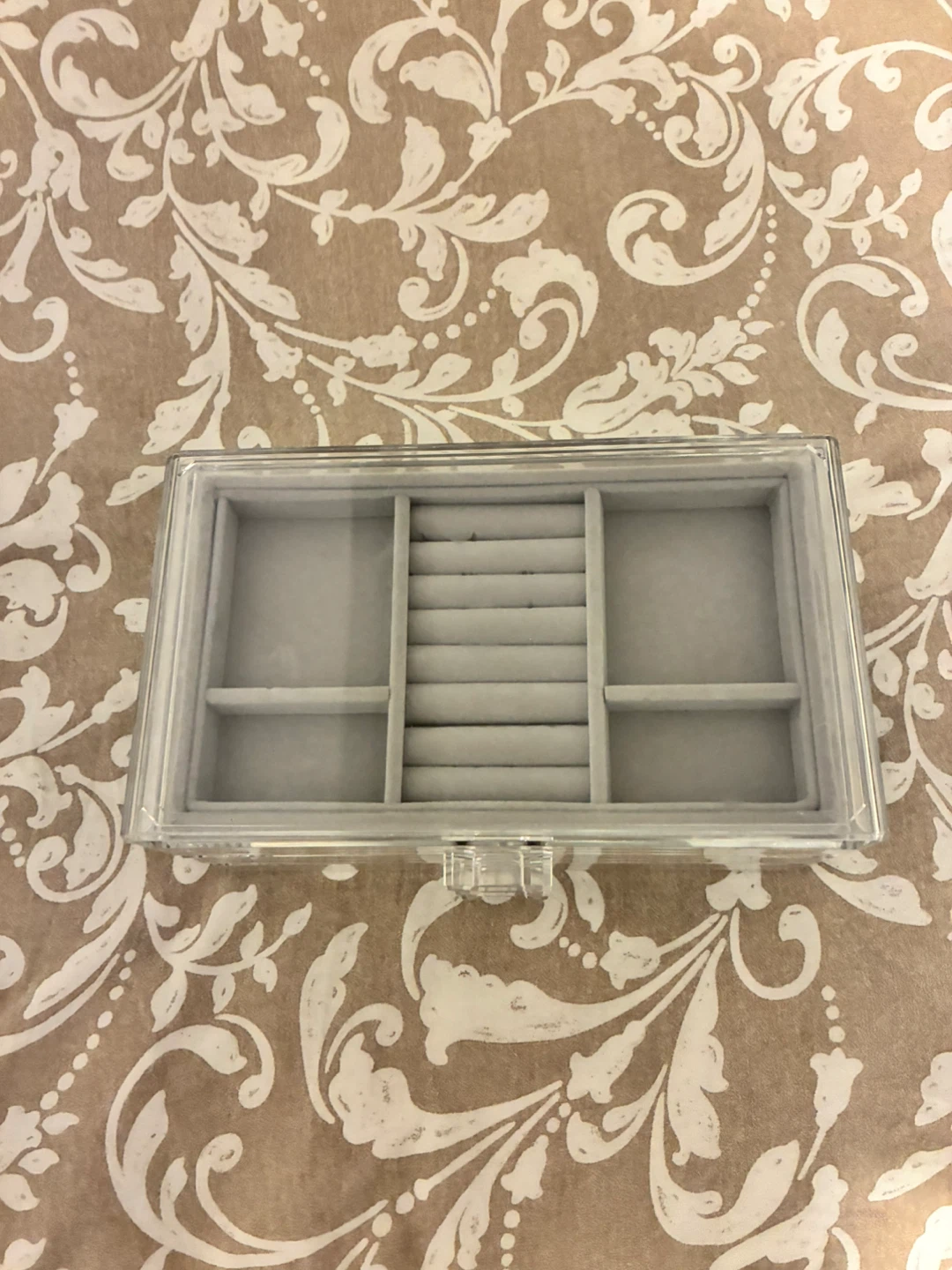 Acrylic Jewellery Box - photo 2