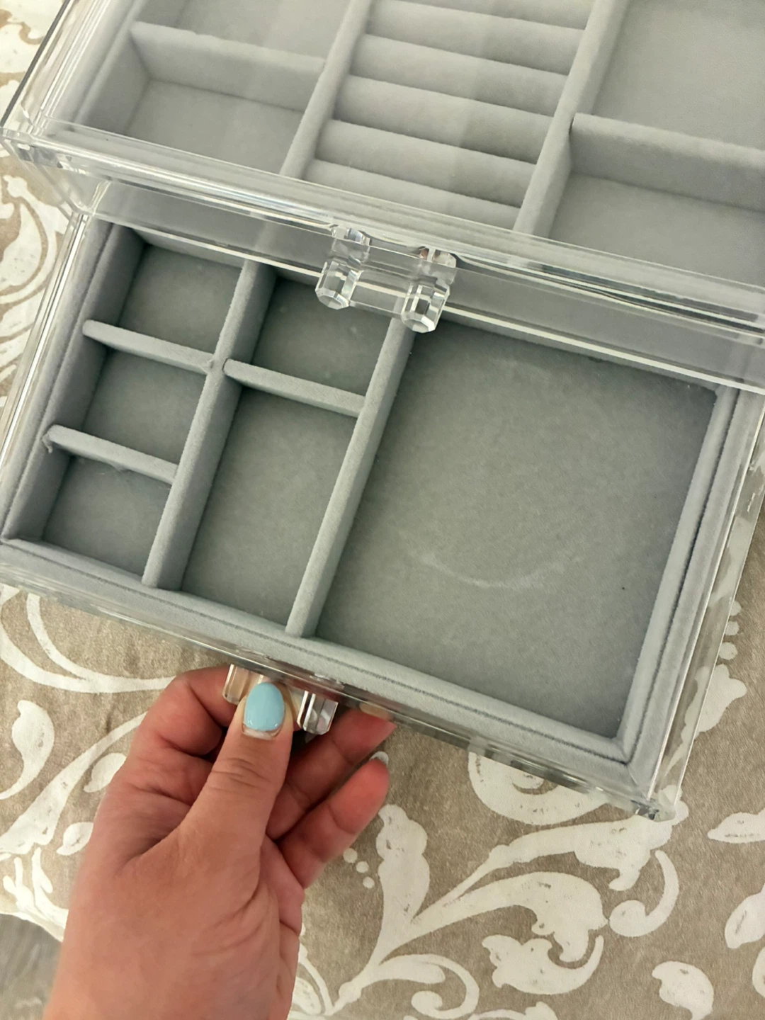 Acrylic Jewellery Box - photo 5