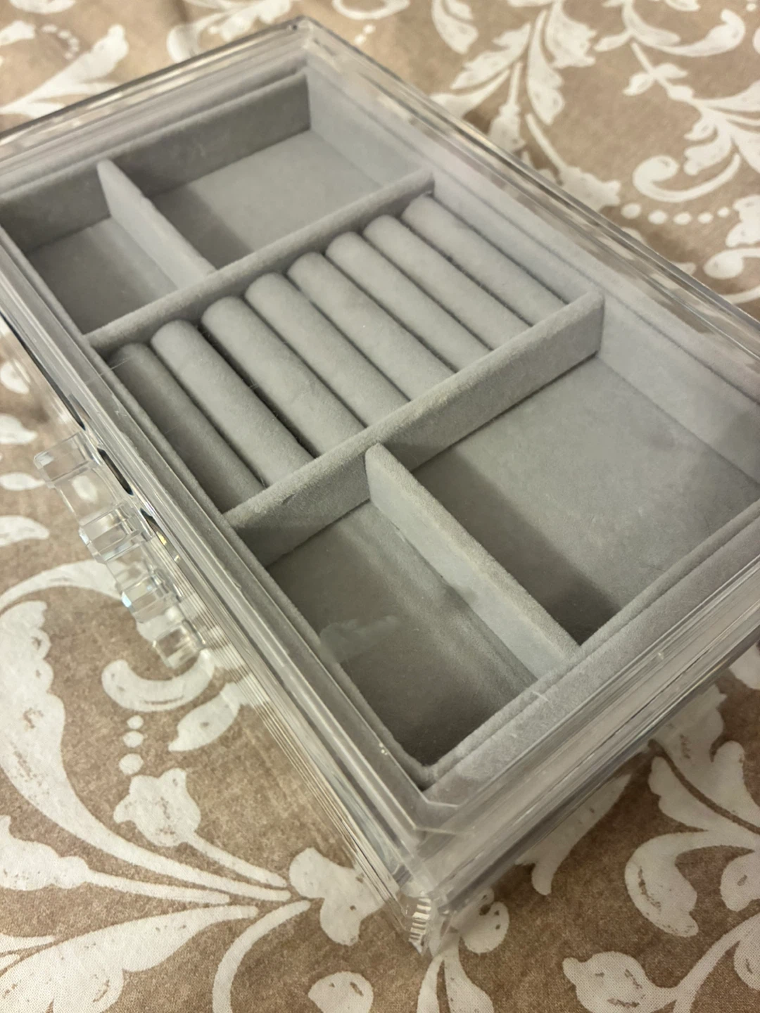 Acrylic Jewellery Box - photo 3