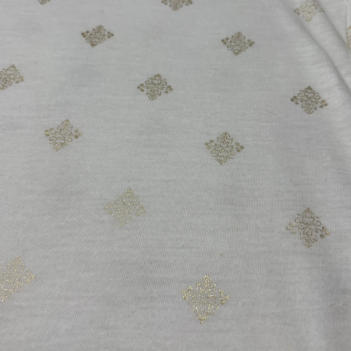 Mystyle White Gold Medallion Print Relaxed Fit T Shirt Size M - photo 3