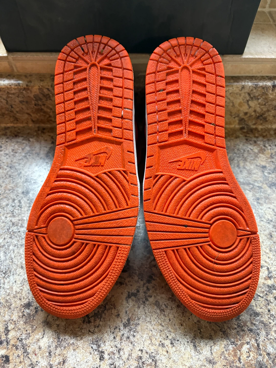Air Jordan 1 Mid SE Orange White - photo 5