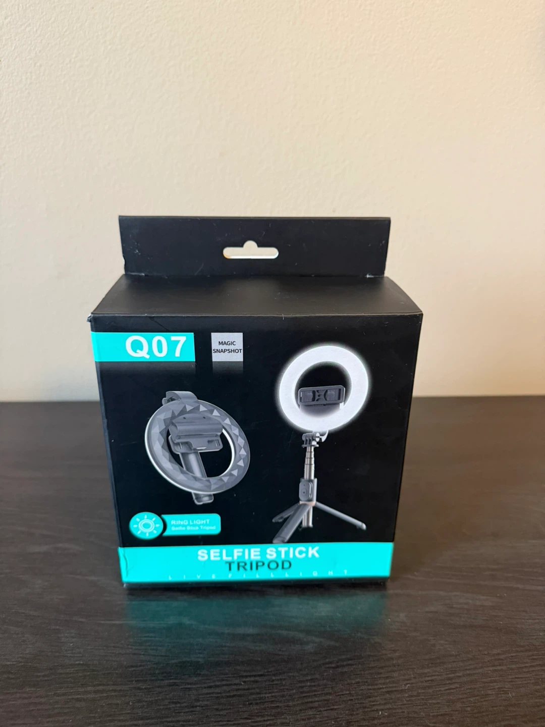 Selfie stick tripod Q07
