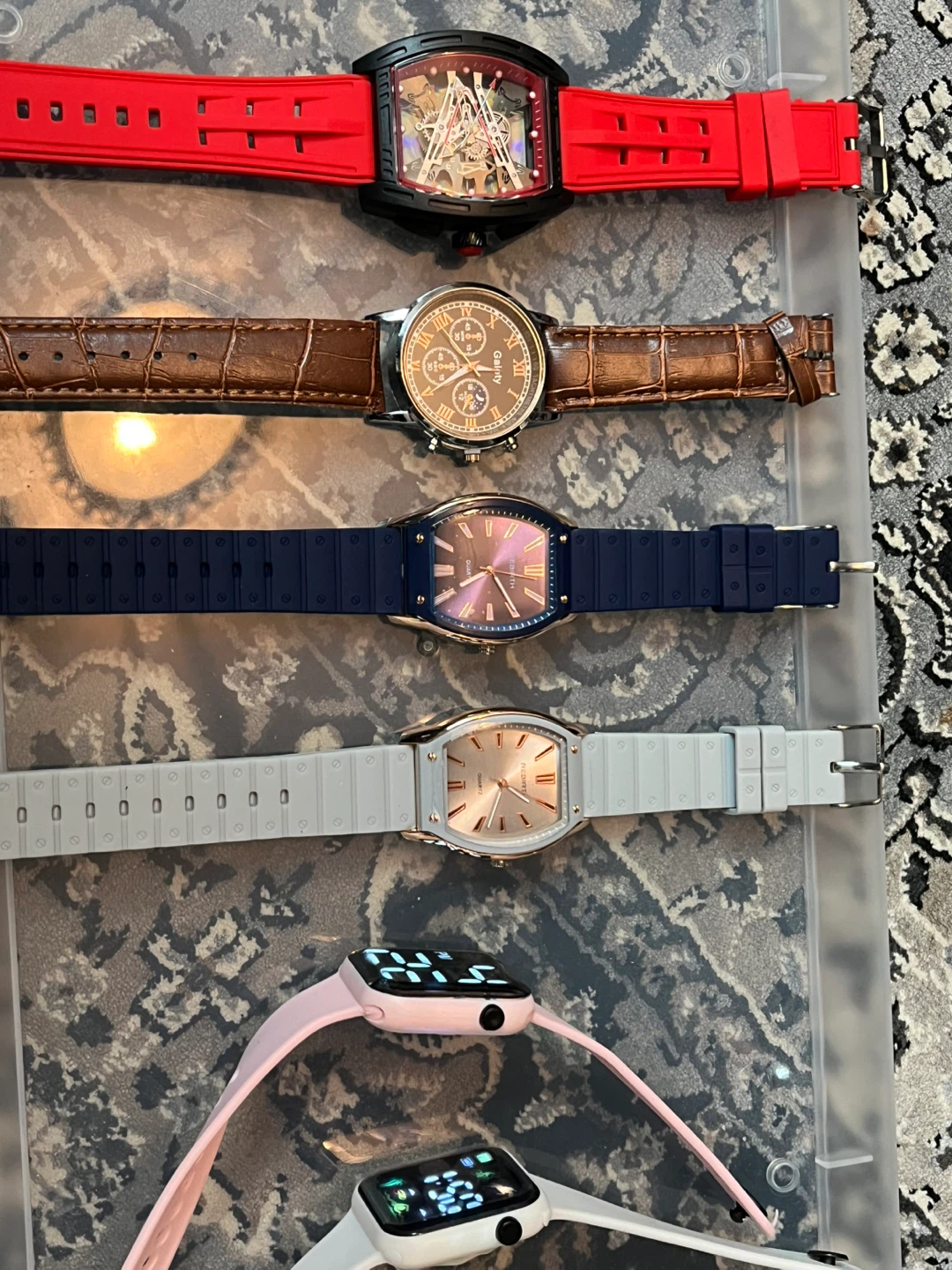 (Free Delivery) Collection of 5 Watches