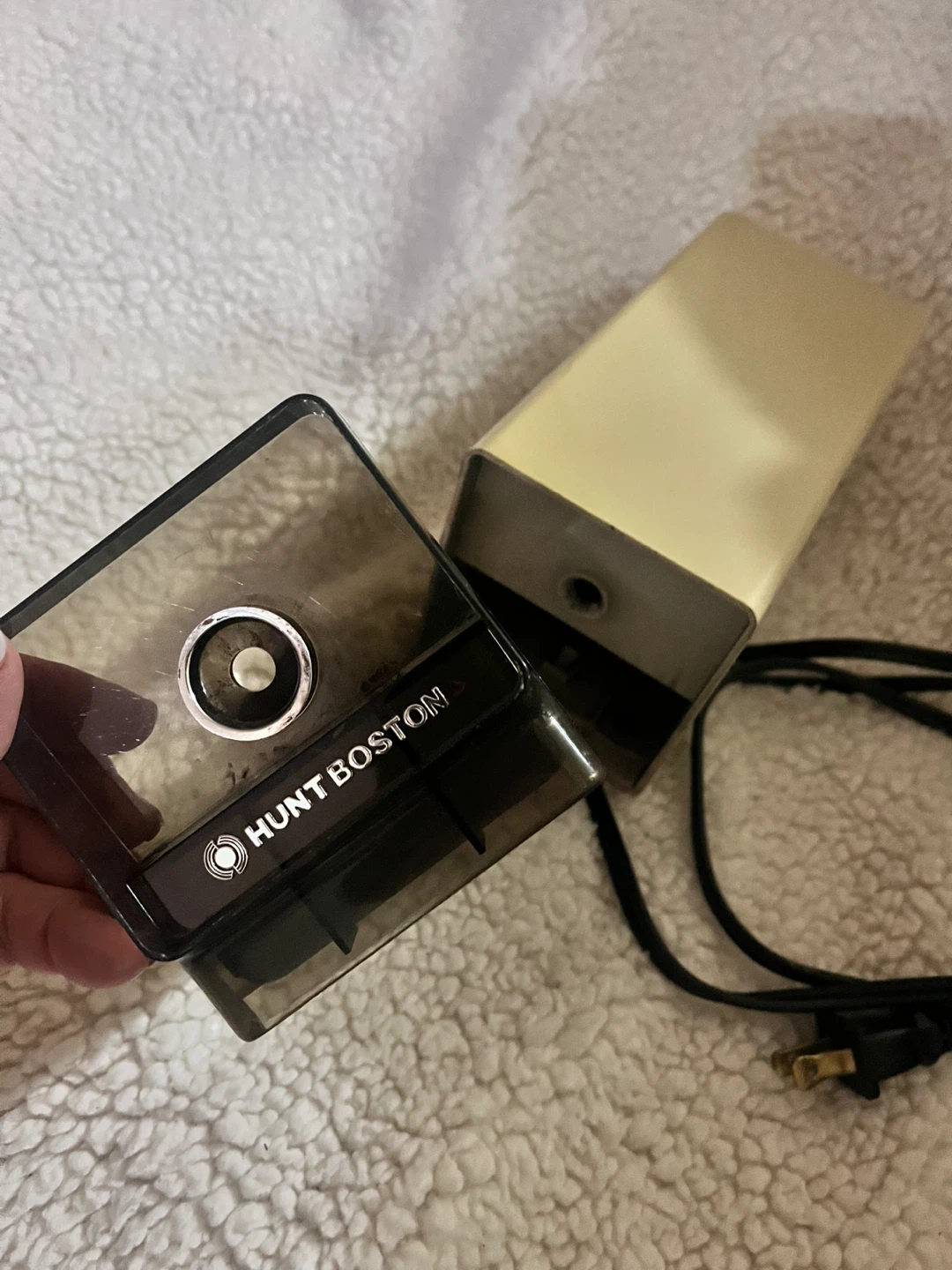 Hunt Boston Model 17  Electric Pencil Sharpener
