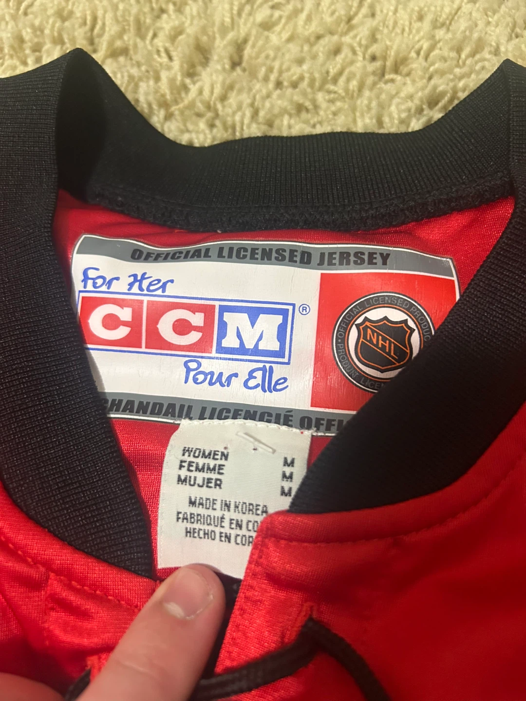 CCM Calgary Flames NHL Hockey Jersey Women's Medium - photo 2