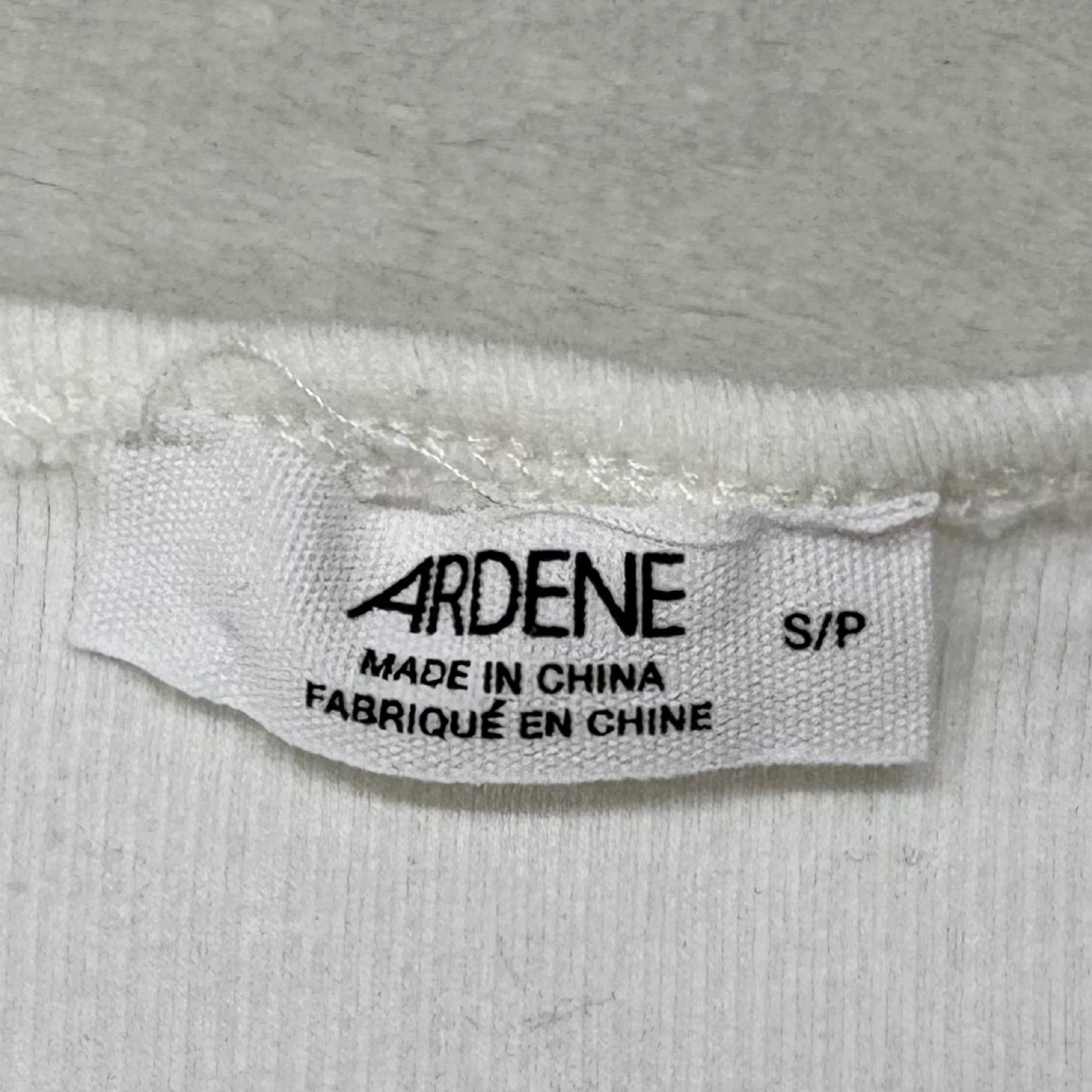 Ardene White Ribbed Scoopneck Button Front Crop Top Size Small - photo 4