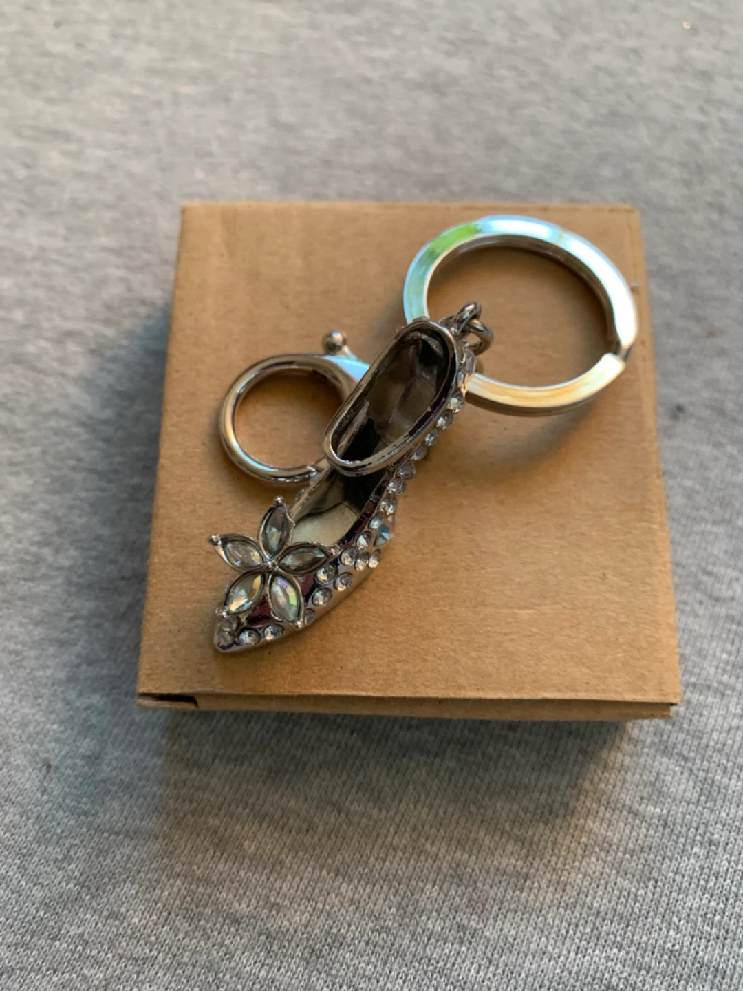 High Heel Shoe Keychain with Rhinestones - BNIB - photo 3