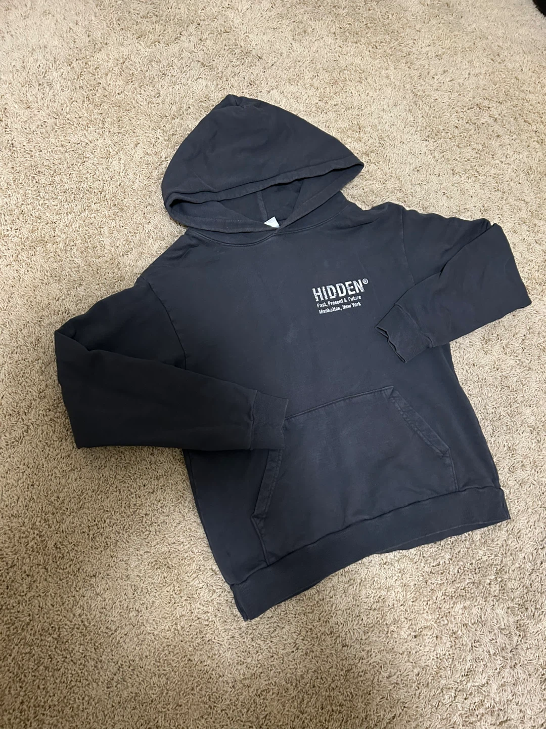 Hidden New York Hoodie - Size S